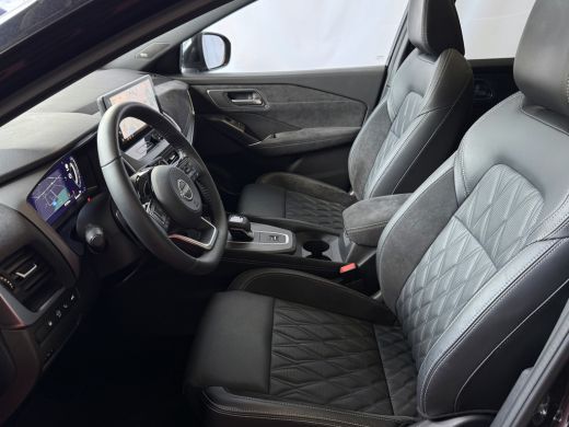Nissan QASHQAI 1.3 MHEV 160PK TEKNA PLUS BOSE 20''LMV LEER ALCANTARA PANO MASSAGE BOSE STOEL/STUUR/RUIT VERW MAT... ActivLease financial lease