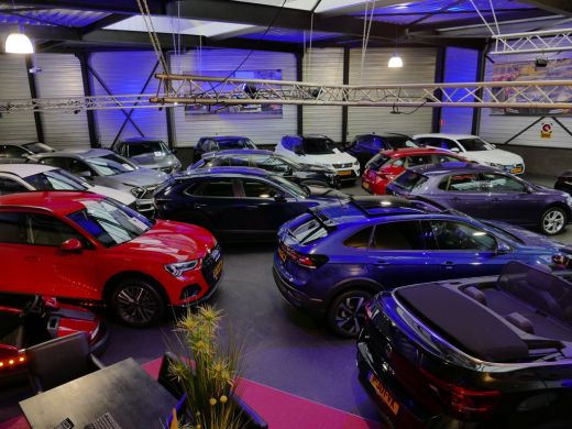 Nissan QASHQAI 1.3 MHEV 160PK TEKNA PLUS BOSE 20''LMV LEER ALCANTARA PANO MASSAGE BOSE STOEL/STUUR/RUIT VERW MAT... ActivLease financial lease