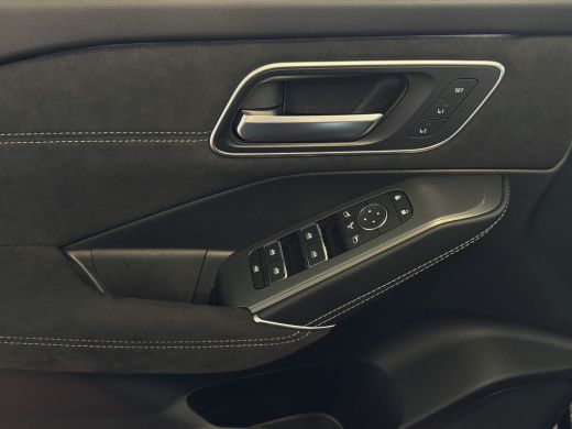 Nissan QASHQAI 1.3 MHEV 160PK TEKNA PLUS BOSE TWO TONE 20''LMV LEER ALCANTARA PANO MASSAGE BOSE STOEL/STUUR/RUIT... ActivLease financial lease