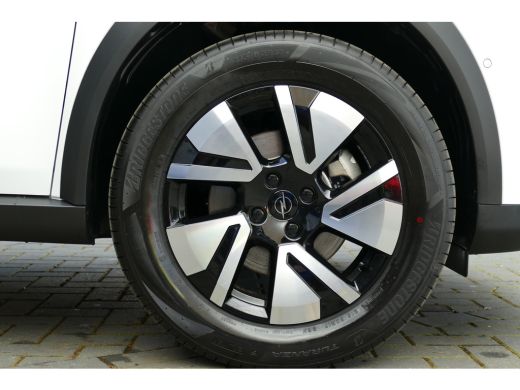 Opel Frontera 1.2 HYBRID 110PK GS AUTOMAAT / NAVI / LED / CLIMA / PDC / 17"LMV / CAMERA / CRUISECONTROL / STUUR... ActivLease financial lease