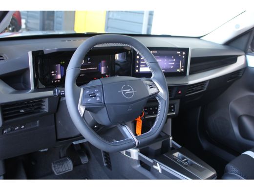 Opel Frontera GS &euro;3000,- voorraad voordeel | 17" Lichtmetalen velgen in Zwart met 215/60 R17 banden | Achteruit... ActivLease financial lease
