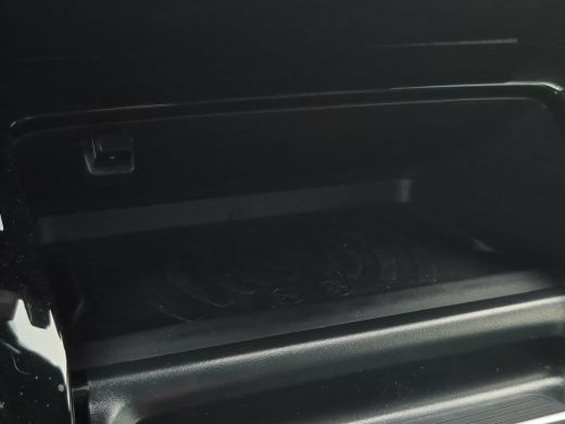 Peugeot 208 Hybrid 100 e-DCS6 GT Keyless | Camera | Full LED |  Carplay/android auto | Parkeersensoren | ActivLease financial lease