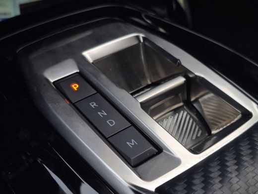 Peugeot 208 Hybrid 100 e-DCS6 GT Keyless | Camera | Full LED |  Carplay/android auto | Parkeersensoren | ActivLease financial lease