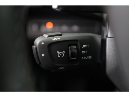 Peugeot 3008 1.6 HYbrid 225 Allure | Dealer Onderhouden! | Navi | Clima | Camera | LED | Cruise Control | BLIS... ActivLease financial lease