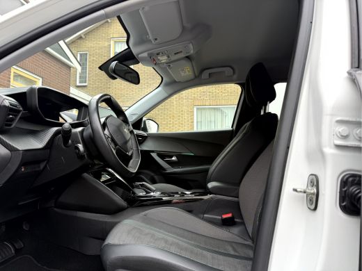 Peugeot e-2008 EV Allure Pack 50 kWh Camera, Carplay, Stoelverwarming ActivLease financial lease