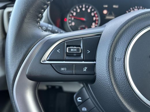 Suzuki Swift 1.2 Select Smart Hybrid ActivLease financial lease