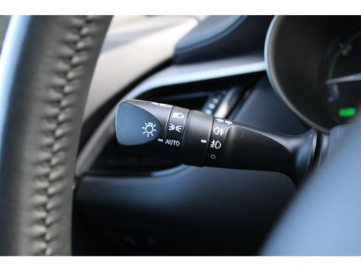 Toyota C-HR 1.8 Hybrid Active Automaat | Navigatie | Allseason | Stoelverwarming | Keyless-Entry | Achteruitr... ActivLease financial lease