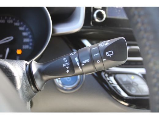 Toyota C-HR 1.8 Hybrid Active Automaat | Navigatie | Allseason | Stoelverwarming | Keyless-Entry | Achteruitr... ActivLease financial lease