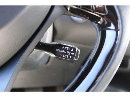 Toyota C-HR 1.8 Hybrid Active Automaat | Navigatie | Allseason | Stoelverwarming | Keyless-Entry | Achteruitr... ActivLease financial lease