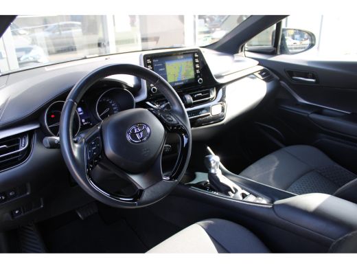 Toyota C-HR 1.8 Hybrid Active Automaat | Navigatie | Allseason | Stoelverwarming | Keyless-Entry | Achteruitr... ActivLease financial lease