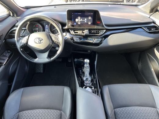 Toyota C-HR 1.8 Hybrid Bi-Tone ActivLease financial lease