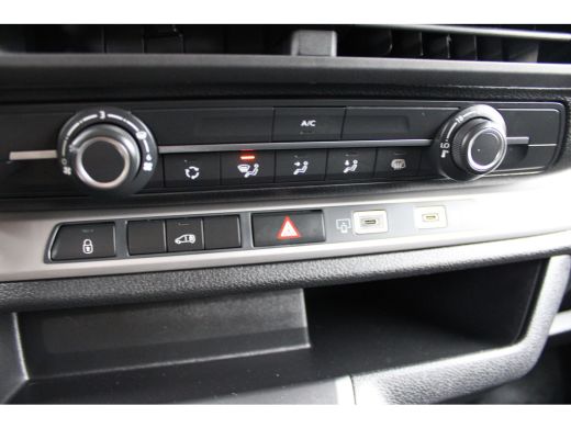 Toyota ProAce L2 2.0 D-4D Challenger | TREKHAAK | BETIMMERING LAADRUIMTE | APPLE CARPLAY/ANDROID AUTO | ActivLease financial lease