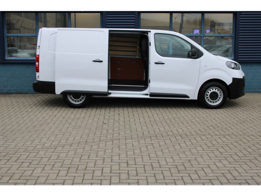 Toyota ProAce L2 2.0 D-4D Challenger | TREKHAAK | BETIMMERING LAADRUIMTE | APPLE CARPLAY/ANDROID AUTO | ActivLease financial lease