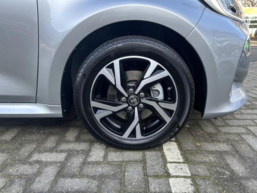 Toyota Yaris 1.5 Hybrid 115 Dynamic ActivLease financial lease