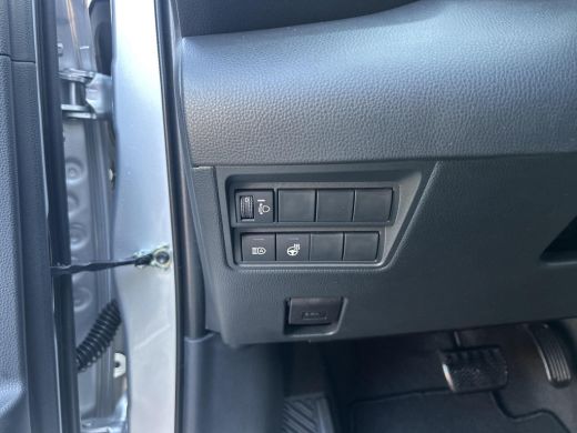 Toyota Yaris 1.5 Hybrid 115 Dynamic ActivLease financial lease