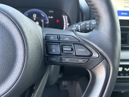 Toyota Yaris 1.5 Hybrid 115 Dynamic ActivLease financial lease