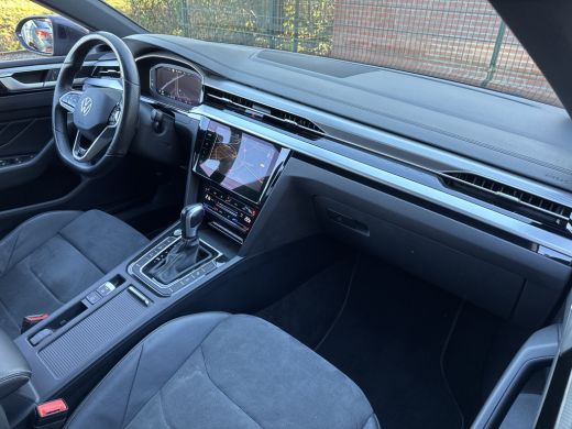 Volkswagen Arteon eHYBRID 218PK DSG R-LINE BUSINESS+ TREKHAAK/360CAMERA/IQ-LIGHT ActivLease financial lease