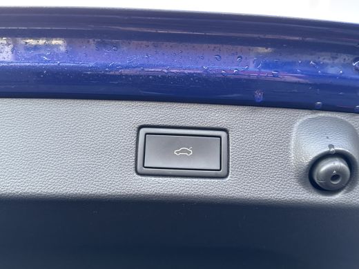 Volkswagen Arteon eHYBRID 218PK DSG R-LINE BUSINESS+ TREKHAAK/360CAMERA/LEDER/HEAD-UP ActivLease financial lease