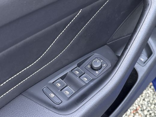 Volkswagen Arteon eHYBRID 218PK DSG R-LINE BUSINESS+ TREKHAAK/360CAMERA/LEDER/HEAD-UP ActivLease financial lease