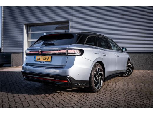 Volkswagen ID.7 Pro Limited Edition 77 kWh | 360 graden camera | Draadloze telefoonlader | Elektrisch bedienbare ... ActivLease financial lease