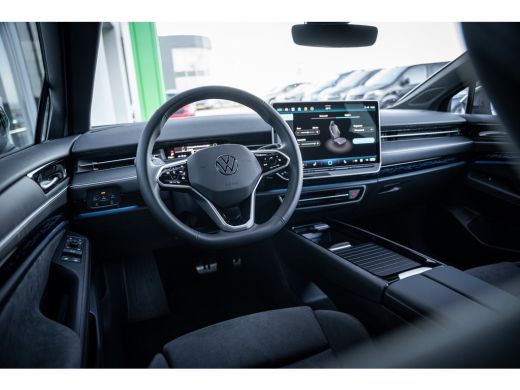 Volkswagen ID.7 Pro Limited Edition 77 kWh | 360 graden camera | Draadloze telefoonlader | Elektrisch bedienbare ... ActivLease financial lease