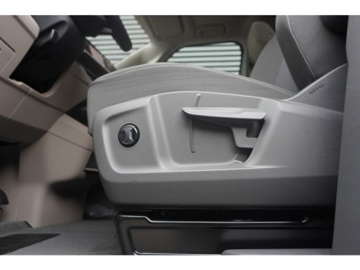 Volkswagen Multivan 1.5 eHybrid L2 Bulli Edition 4-Motion, IQ Light koplampen, 7-persoons Vis-a-Vis, Navigatie, Trekhaak ActivLease financial lease