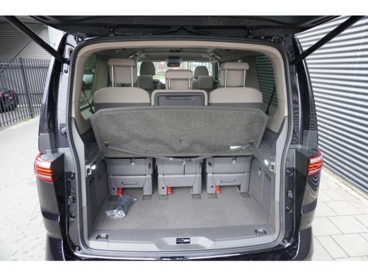 Volkswagen Multivan 1.5 eHybrid L2 Bulli Edition 4-Motion, IQ Light koplampen, 7-persoons Vis-a-Vis, Navigatie, Trekhaak ActivLease financial lease