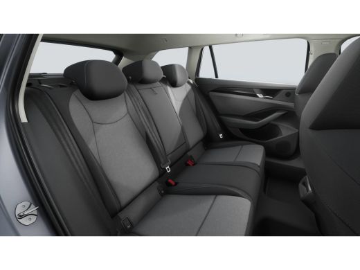 Volkswagen Passat Variant Passat - eHybrid Inclusief &euro;2000,- inruilvoordeel | 'App-Connect' draadloze smartphone in... ActivLease financial lease