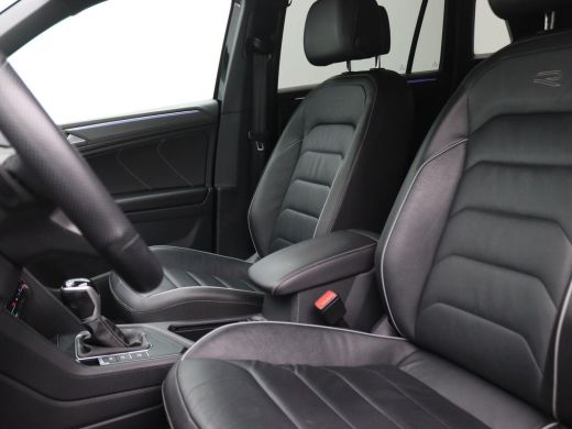 Volkswagen Tiguan 1.4 TSI eHybrid R-Line Business+ Panorama Dak, Head-up display, Trekhaak, 360 camera, Leder, Stoe... ActivLease financial lease