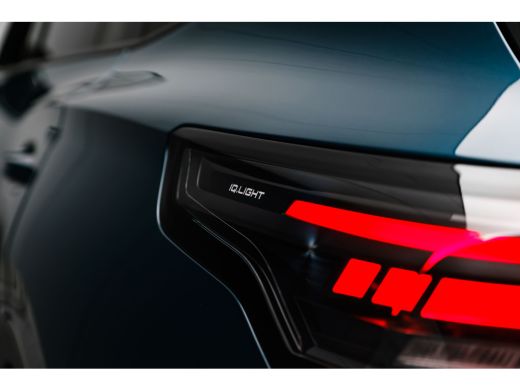 Volkswagen Tiguan Life Edition - eHybrid Inclusief &euro;2000,- inruilvoordeel | 'App-Connect' draadloze smartphone inte... ActivLease financial lease