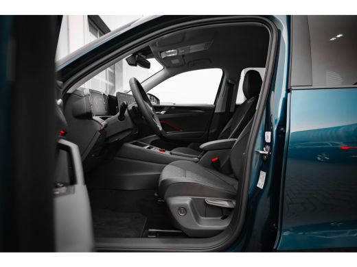 Volkswagen Tiguan Life Edition - eHybrid Inclusief &euro;2000,- inruilvoordeel | 'App-Connect' draadloze smartphone inte... ActivLease financial lease