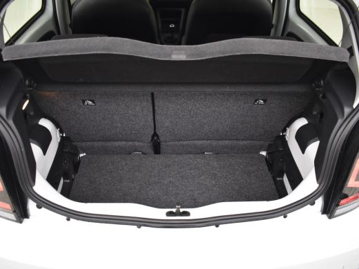 Volkswagen up! 1.0 65pk | Camera achter | Cruise control | Airco automatisch | Parkeersensoren achter | DAB radi... ActivLease financial lease