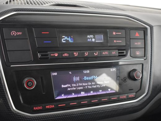 Volkswagen up! 1.0 65pk | Camera achter | Cruise control | Airco automatisch | Parkeersensoren achter | DAB radi... ActivLease financial lease