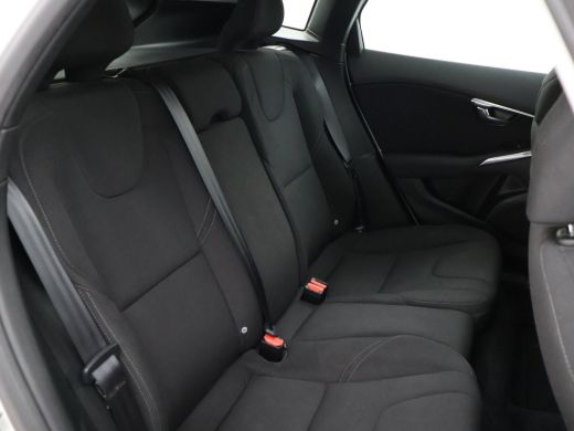 Volvo  V40 2.0 D2 120 PK EURO 6 + NAVIGATIE Volvo V40 2.0 D2 + NAVIGATIE | DIGITALE COCKPIT | CRUISE CONTROL ActivLease financial lease