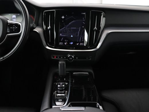 Volvo  V60 2.0 T6 AWD Recharge Business Pro | Leder | Trekhaak | Stoel & stuurverwarming | Adaptive cruise |... ActivLease financial lease