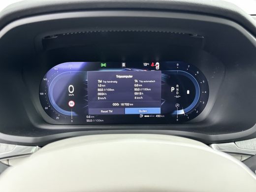 Volvo  V60 B4 Plus Dark | 19" | Panoramadak | Full LED | Getint Glas | Elektr. verst. Stoelen | Adaptieve Cr... ActivLease financial lease