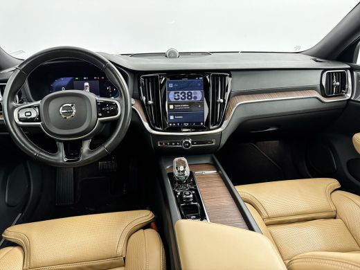 Volvo  V60 Cross Country B5 AWD Ultimate | 20" | Geventileerd Nappa | Massagestoelen | Bowers & Wilkins | Ex... ActivLease financial lease