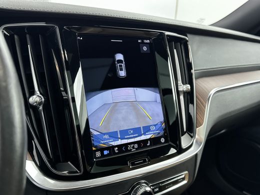 Volvo  V60 Cross Country B5 AWD Ultimate | 20" | Geventileerd Nappa | Massagestoelen | Bowers & Wilkins | Ex... ActivLease financial lease