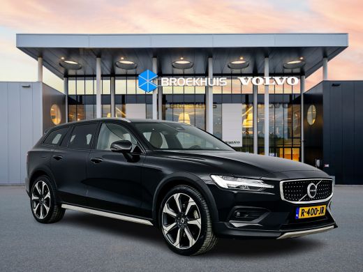 Volvo  V60 Cross Country B5 AWD Ultimate | 20" | Geventileerd Nappa | Massagestoelen | Bowers & Wilkins | Ex... ActivLease financial lease