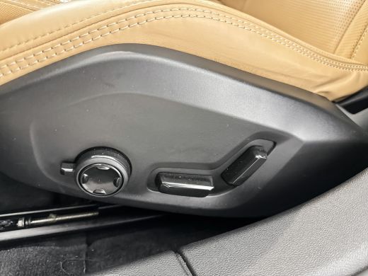 Volvo  V60 Cross Country B5 AWD Ultimate | 20" | Geventileerd Nappa | Massagestoelen | Bowers & Wilkins | Ex... ActivLease financial lease