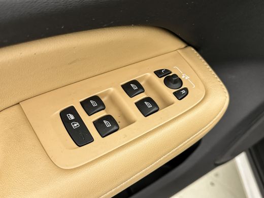Volvo  V60 Cross Country B5 AWD Ultimate | 20" | Geventileerd Nappa | Massagestoelen | Bowers & Wilkins | Ex... ActivLease financial lease