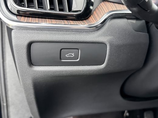 Volvo  V60 Cross Country B5 AWD Ultimate | 20" | Geventileerd Nappa | Massagestoelen | Bowers & Wilkins | Ex... ActivLease financial lease