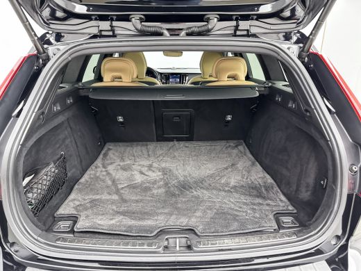 Volvo  V60 Cross Country B5 AWD Ultimate | 20" | Geventileerd Nappa | Massagestoelen | Bowers & Wilkins | Ex... ActivLease financial lease