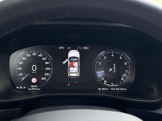 Volvo  XC40 1.5 T2 Momentum NL-AUTO | TREKHAAK | STOEL VERWARMING ActivLease financial lease