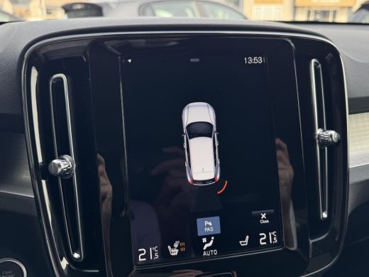 Volvo  XC40 1.5 T2 Momentum NL-AUTO | TREKHAAK | STOEL VERWARMING ActivLease financial lease