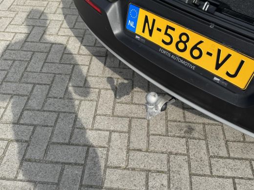 Volvo  XC40 1.5 T2 Momentum NL-AUTO | TREKHAAK | STOEL VERWARMING ActivLease financial lease