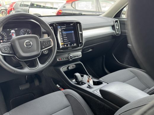 Volvo  XC40 1.5 T2 Momentum NL-AUTO | TREKHAAK | STOEL VERWARMING ActivLease financial lease