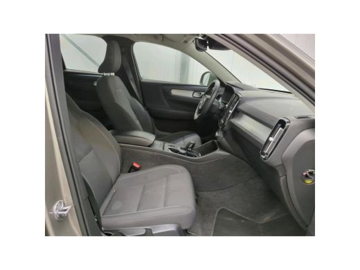 Volvo  XC40 1.5 T2 Momentum NL-AUTO | TREKHAAK | STOEL VERWARMING ActivLease financial lease