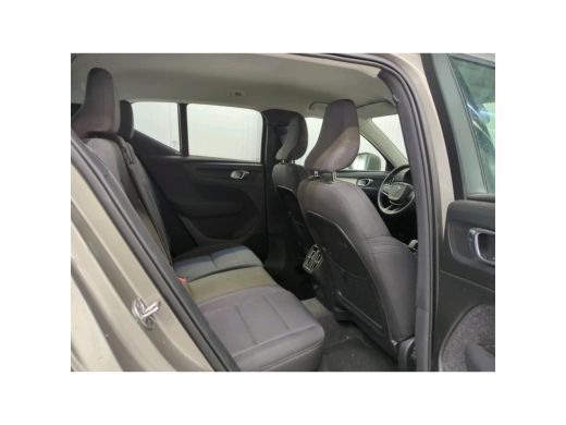 Volvo  XC40 1.5 T2 Momentum NL-AUTO | TREKHAAK | STOEL VERWARMING ActivLease financial lease