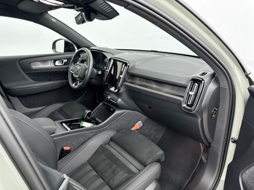 Volvo  XC40 Single Motor Extended Range Plus 82 kWh | 19" Allseason | Leder/Nubuck | Trekhaak | Getint Glas |... ActivLease financial lease